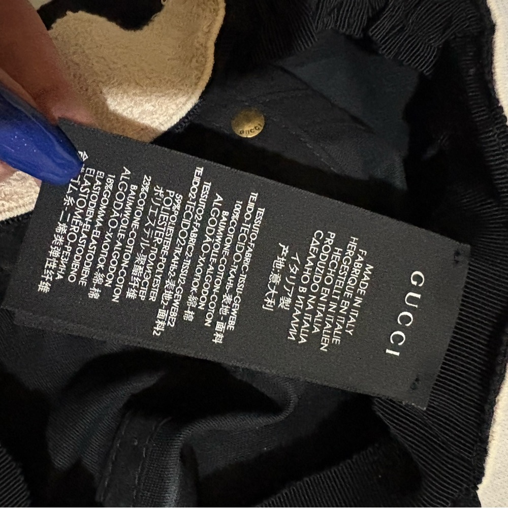 Gucci Black Cap with White Logo Woven Band - Picture 5 of 5
